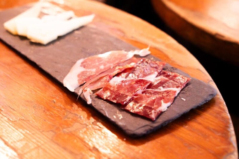 Malaga: Wine and Tapas Tour with Tastings and Drinks - The Rooftop Terrace Experience