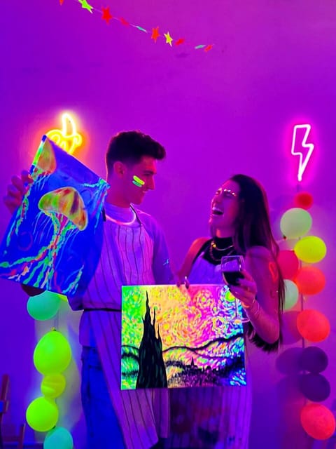 Málaga: Wine Gogh Glow Academy Paint and Sip Class - Flexibility with Booking and Cancellation Policies