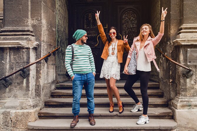 Málagas Historic Heart: A Cultural Walking Tour - The Tour Starts at Librería Mapas y Compañía: A Bookstore for Explorers