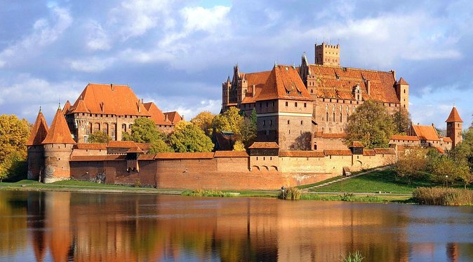 Malbork Castle and Westerplatte Tour with Lunch - Explore the Magnificent Malbork Castle and Westerplatte in One Day