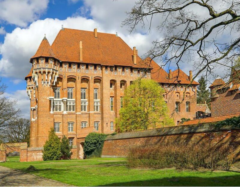 Malbork Castle Half Day Private Tour - Discover the Magnificence of Malbork Castle on a Private Half-Day Tour