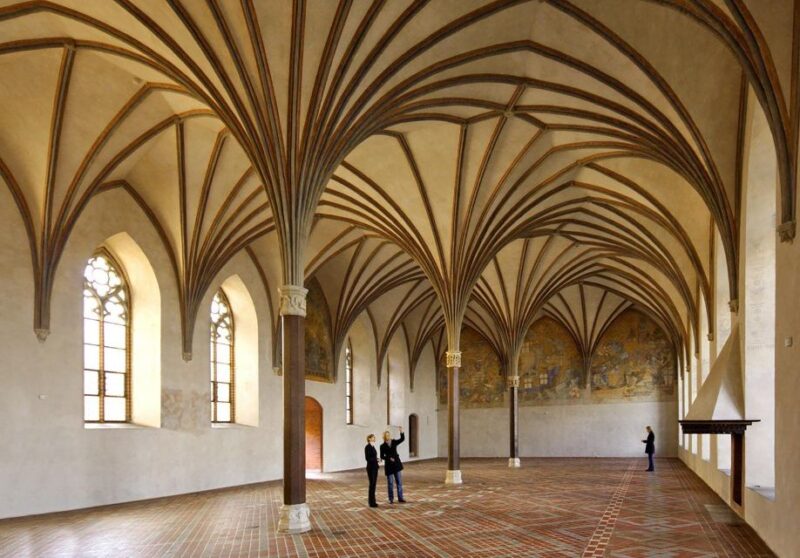 Malbork Castle Half Day Private Tour - Inside the Castle: Main Attractions and Exhibitions