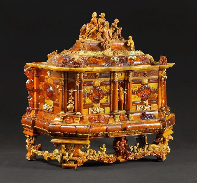 Malbork Castle Half Day Private Tour - The Guides Role: Storytelling and Knowledge Sharing