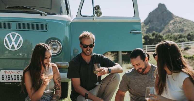 Malibu: Vintage VW Bus and Vineyard Tour - The Role of the Tour Guide in Creating a Lively Experience