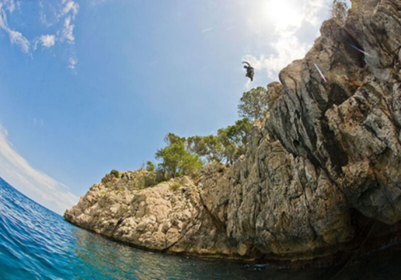 Mallorca: 4-Hour Cliff Jumping Adventure - Mallorca Cliff Jumping Starts With Easy Hotel Pickups