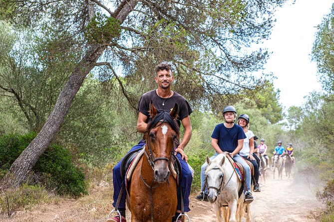 Mallorca Evening Tour: Horseback Riding, Dinner and Dance - Meet the Farm Animals at Rancho Grande Mini Farm