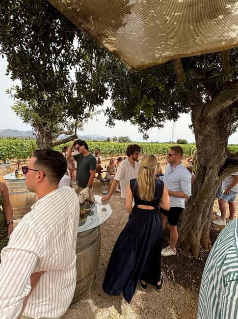 Mallorca: Exclusive wine tour with breakfast, wine tasting, and paella - Savoring Paella with Local Ingredients at the Winery