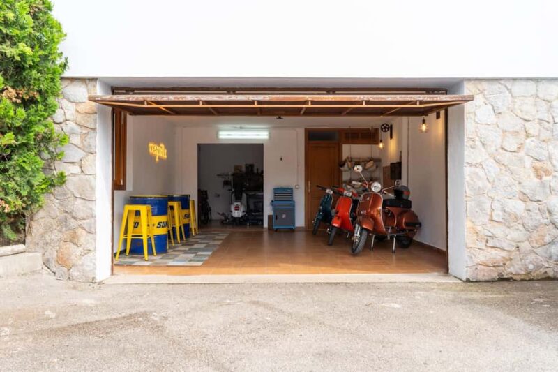 Mallorca: Full-day guided tours on a classic Vespa - The Tour Starts at the Vespilla Garage in Alcudia