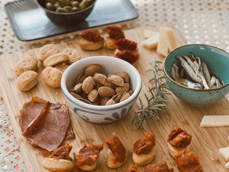 Mallorca: Gastronomic Wine Tasting & Local Delicacies - Key Points