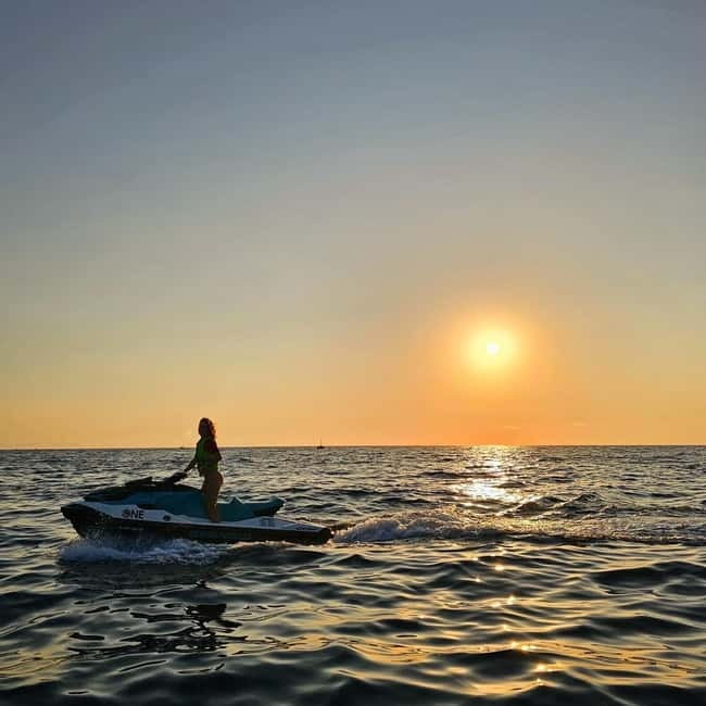 MALLORCA: JET SKI TO CALA MONDRAGÓ, CALA D'OR - Exciting 1-Hour Jet Ski Adventure in Cala dOr for Up to Two People