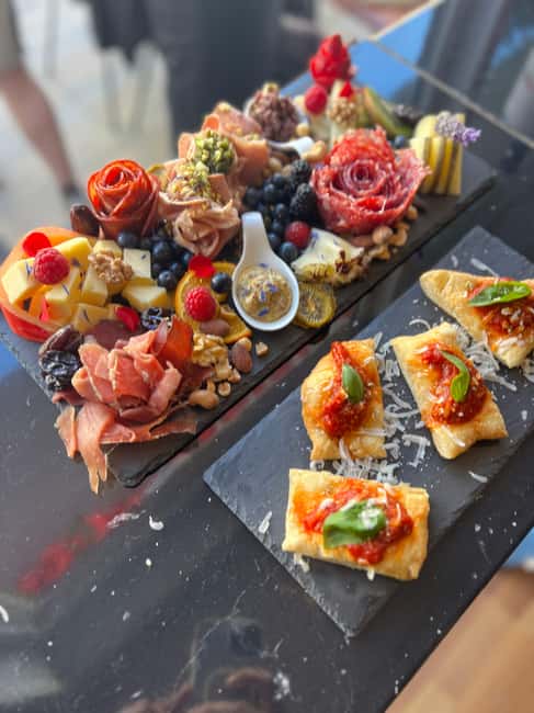 Mallorca: Mediterranean kitchen party with cooking class and wine tasting - Mallorca: Mediterranean kitchen party with cooking class and wine tasting