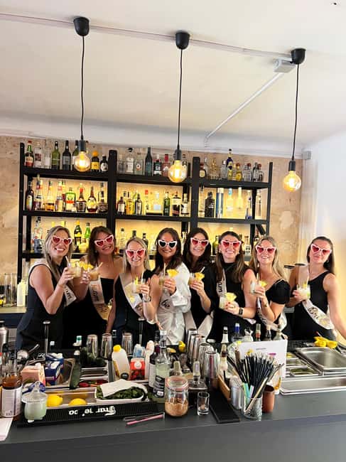 Mallorca: Mediterranean kitchen party with cooking class and wine tasting - The Experience for All Skill Levels