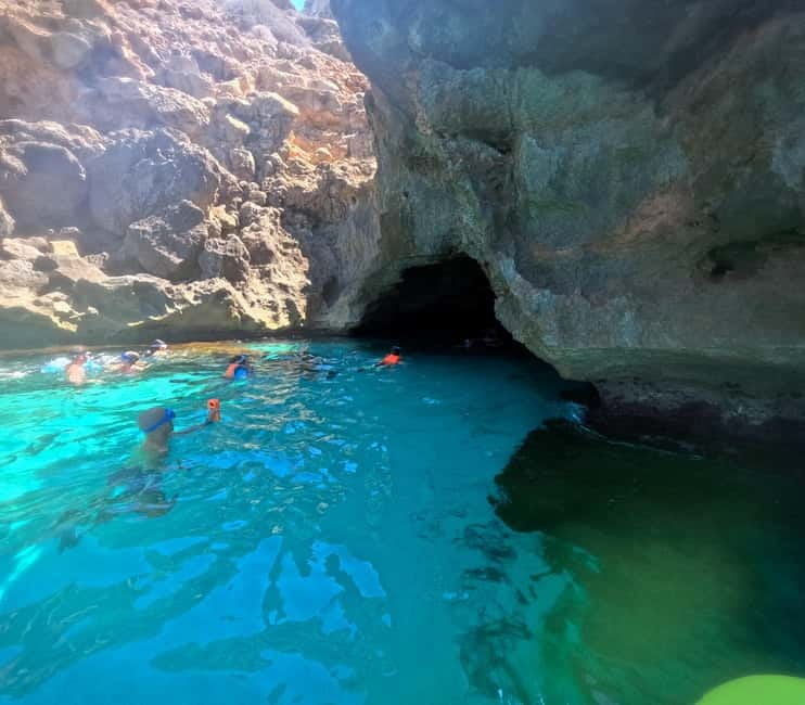 Mallorca: Sea Caves Kayaking Tour, Snorkeling & Snack - What to Expect During the 3-Hour Tour