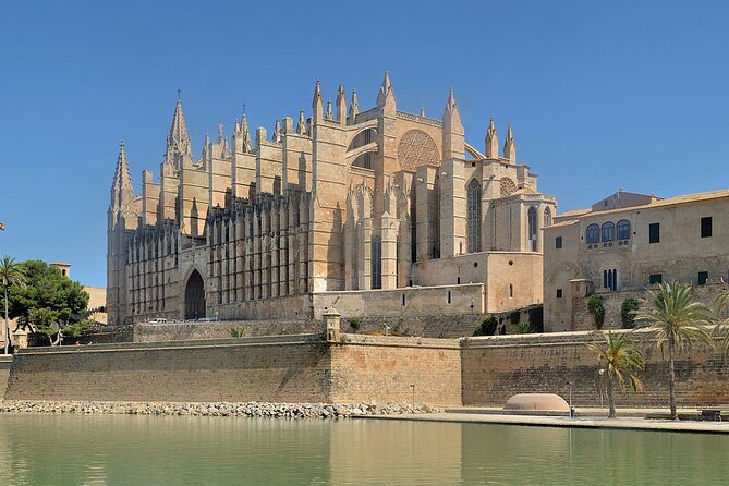 Mallorca Shore Excursion Bellver Castle and Cathedral Private Tour - Explore Mallorca’s Iconic Landmarks with Ease and Comfort