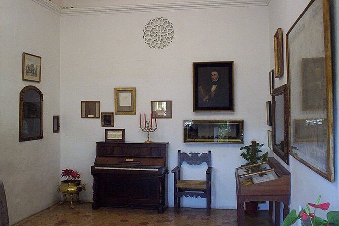 Mallorca Shore Excursion Highlights Private Tour including Valldemossa - Visiting Palma Cathedral: The Iconic Landmark