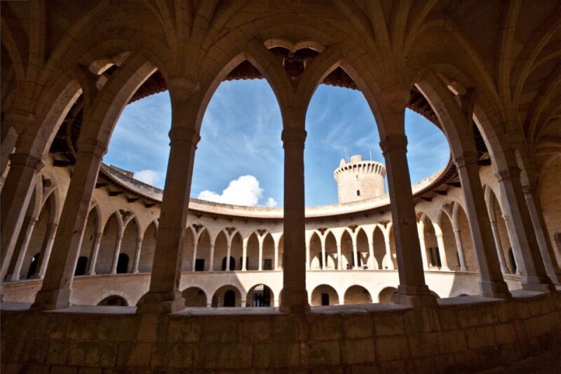 Mallorca: Transfer to Palma self-guided Tour - Key Points