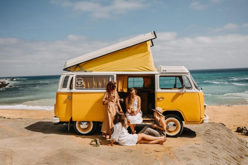 Mallorca: Vintage Sunset tour by the sea with a picnic - Experience Mallorca’s Sunset in Vintage Style with a Private Guided Tour