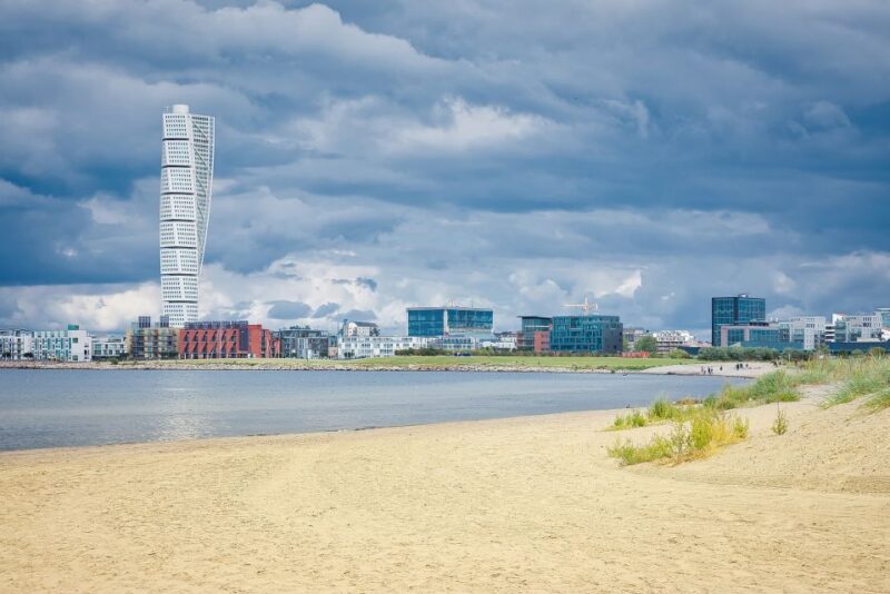 Malmö: Express Walk with a Local in 60 minutes - Exploring Malmö’s Vibrant Squares and Urban Life
