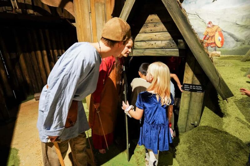 Malmö: Funnys Äventyr - Play Areas, Kids Theater & Carousel - Food and Refreshments at Funnys Garden Café