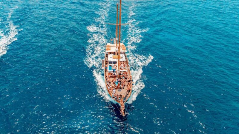 Malta: Comino, Blue Lagoon Crystal Lagoon and Sea Caves - Return Cruise with Scenic Coastline Views