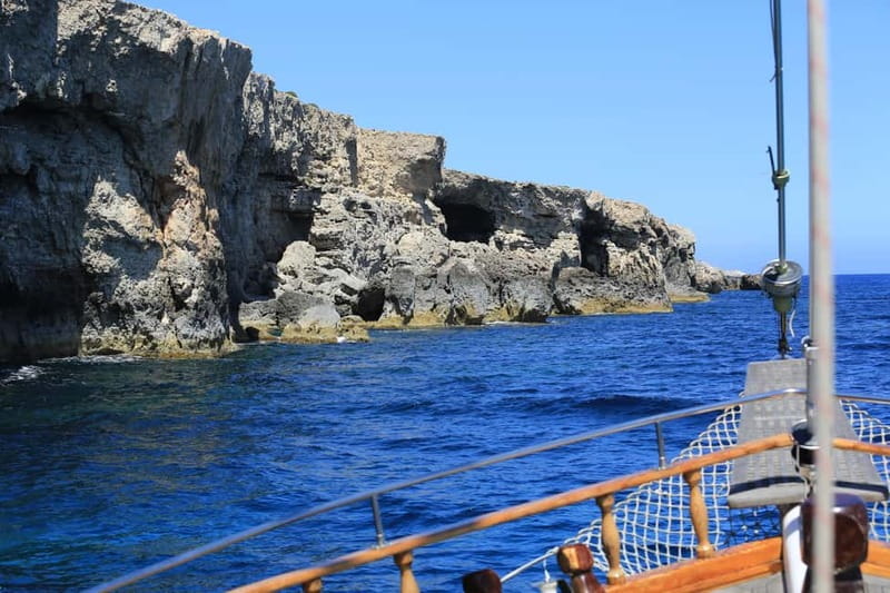 Malta: Gozo, Comino Island and Blue Lagoon Cruise - Facilities and Onboard Comforts