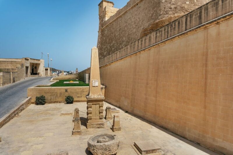 Malta: Gozo & Comino Islands, Blue Lagoon & Seacaves Tour - The Crystal Lagoon: A Hidden Gem (Seasonal)