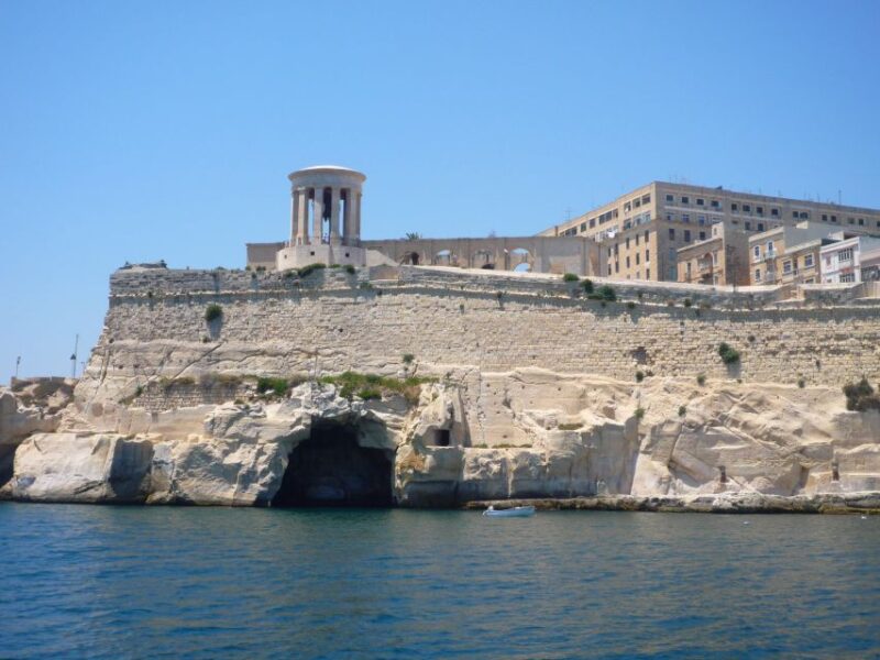 Malta: Panoramic Cruise around Malta's Harbours and Creeks - Suitable for Families, Couples, or Solo Travelers
