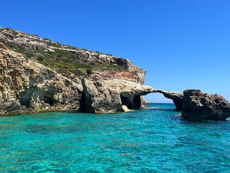 Malta: Private Boat Cruise with Caves, Beaches & Swim Stops - Food and Drink Options