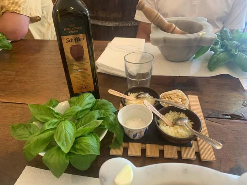 Manarola: Authentic Pesto Making Class at Cinque Terre - Why Reviews Highly Praise the Experience