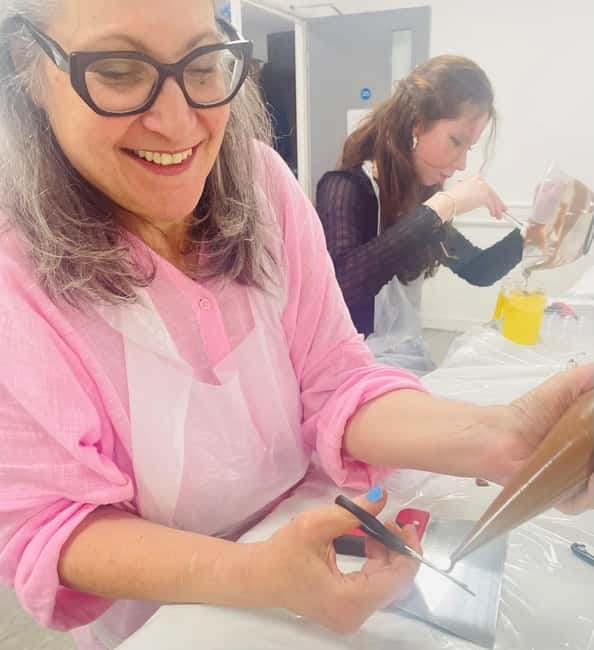 Manchester: Chocolate Praline (Bonbon) Making Class - Manchester: Chocolate Praline (Bonbon) Making Class — A Hands-On Chocolate Experience