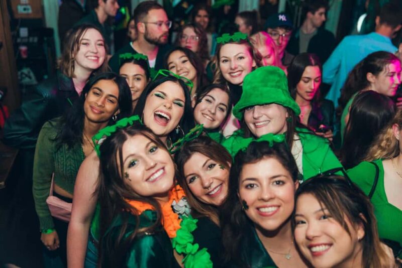 Manchester: Guided Bar Crawl with Shots and Nightclub Entry - The Starting Point in Central Manchester