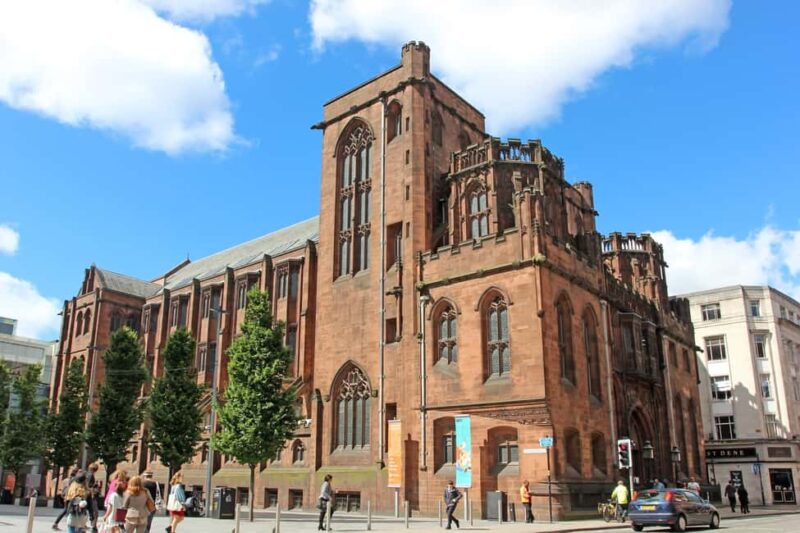 Manchester: Old Town and Jewish Sites Private Walking Tour - Visiting The Shul in the City and the Jewish Community’s Heart