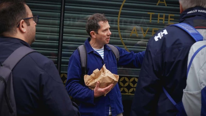 Manchester: Private Food Tour - Enjoy Drinks and Local Stories at a Classic Pub