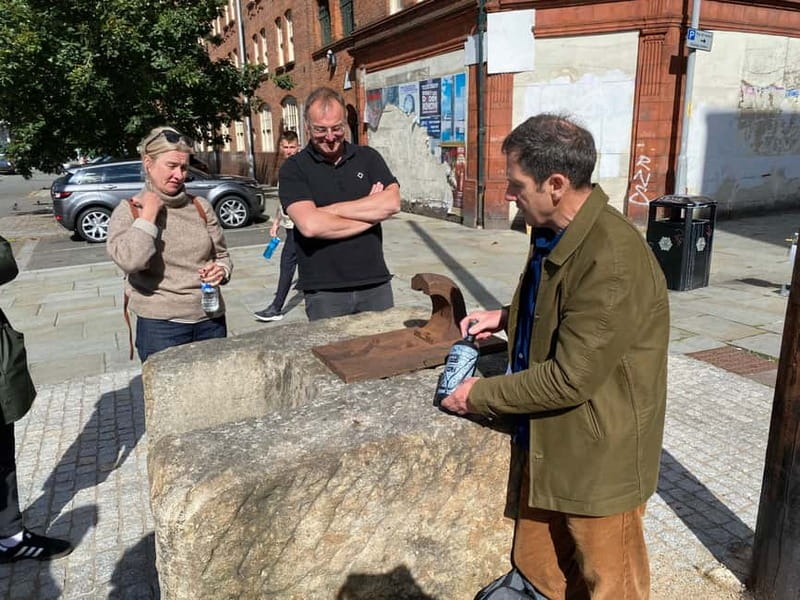 Manchester: Private Food Tour with a Local Guide - Tasting Manchester’s Signature Dishes and Drinks