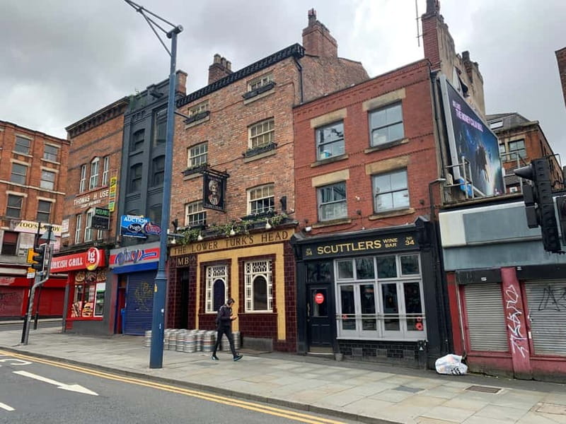 Manchester: Pub Tour - Practicalities: Logistics and Accessibility