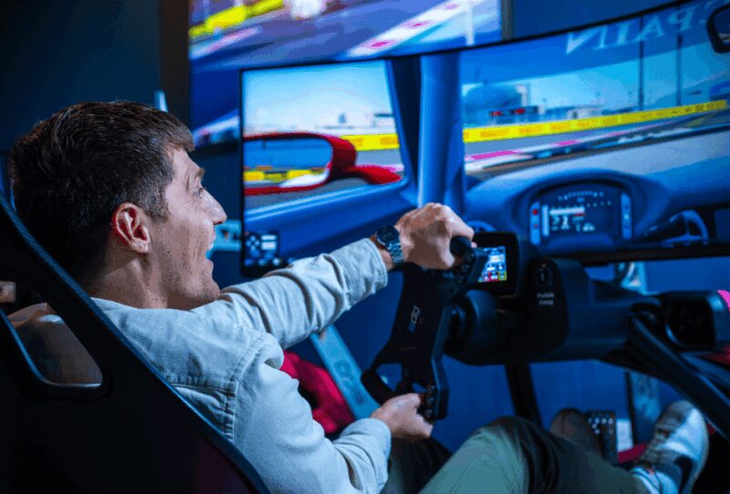 Manchester: Trax Social Racing Simulator Experience - How the Racing Experience Unfolds at Trax Social