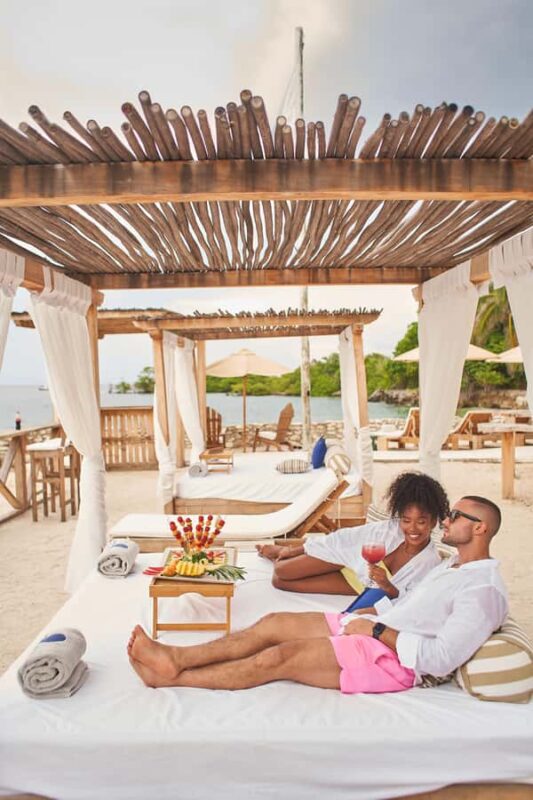 Mangata Beach from Cartagena - Facilities and Amenities for Comfort and Convenience