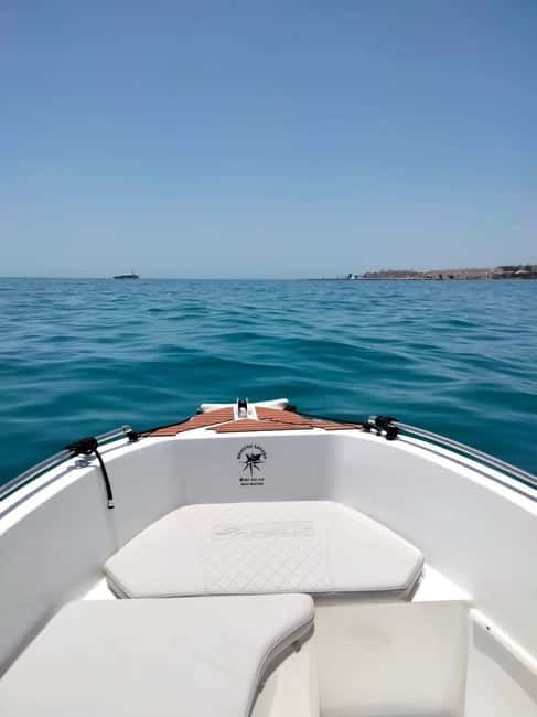 MANGO BOAT - Unlicensed boat in Puerto Banús - Discover the Charm of Puerto Banús with Mango Boat