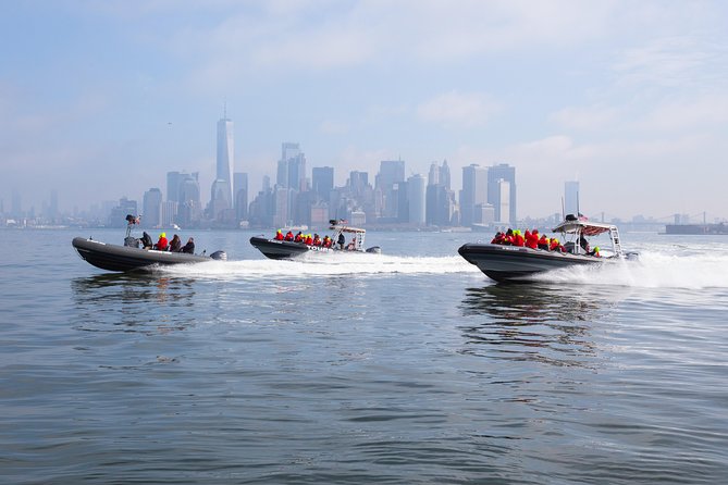 Manhattan Adventure Sightseeing Boat Tour - departing MIDTOWN - The Captain’s Commentary and Guest Experience