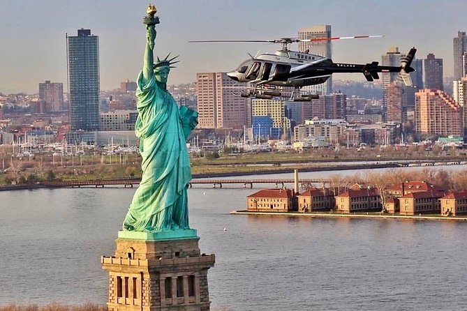 Manhattan Sky Tour: New York Helicopter Flight - Key Points