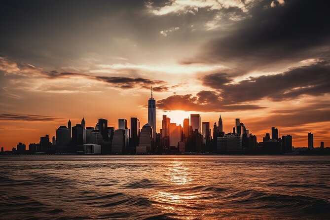 Manhattan Skyline and Statue Night Cruise - Food, Drinks, and Extra Expenses