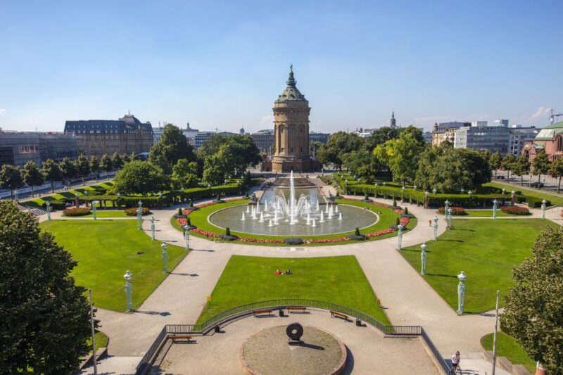 Mannheim, guided Walking Tour: Discover Mannheim - The Starting Point: Mannheim’s Grand Baroque Palace