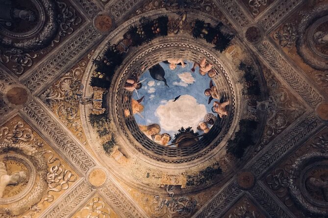 Mantova Walking Tour with Audio and Written Guide by a Local - Exploring Historic Squares: Piazza delle Erbe and Piazza Sordello