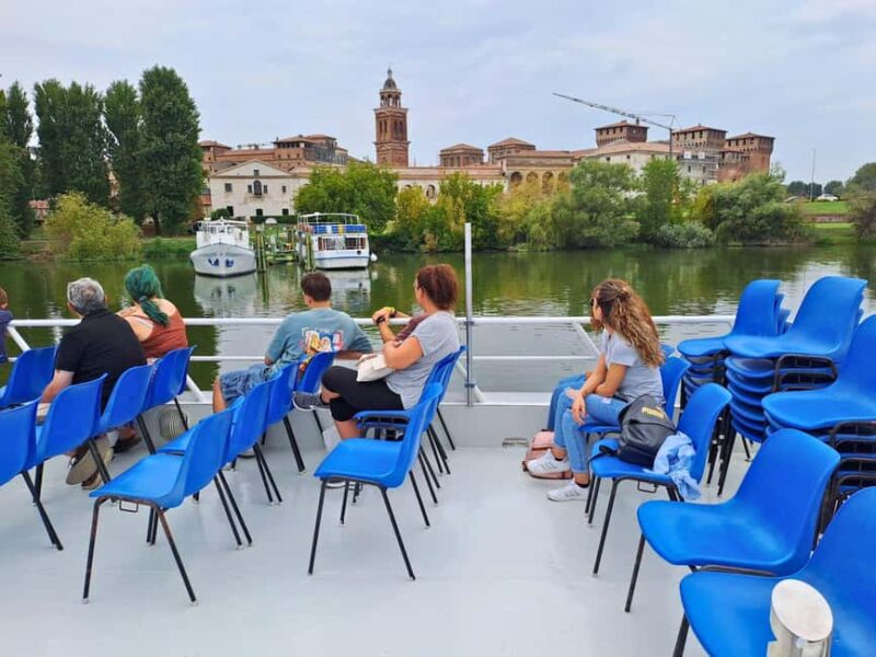 Mantua: Boat trip with a tour guide from the park to the port with the water lift - Exploring Lakes Lago di Mezzo and Inferiore