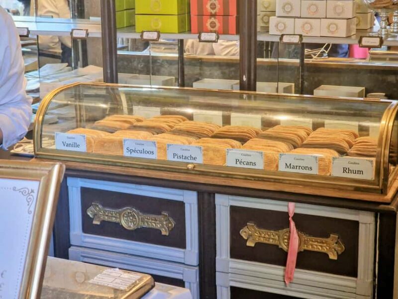 Marais Highlights, Place Vosges, Victor Hugo & Bakery Tour - Discovering the Place des Vosges and Victor Hugo’s Home