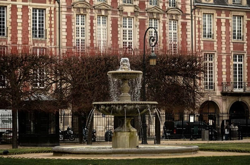 Marais: Intrigues of the French Kings Walking Tour - Discover the Secrets of the Marais District with a 2-Hour Walking Tour