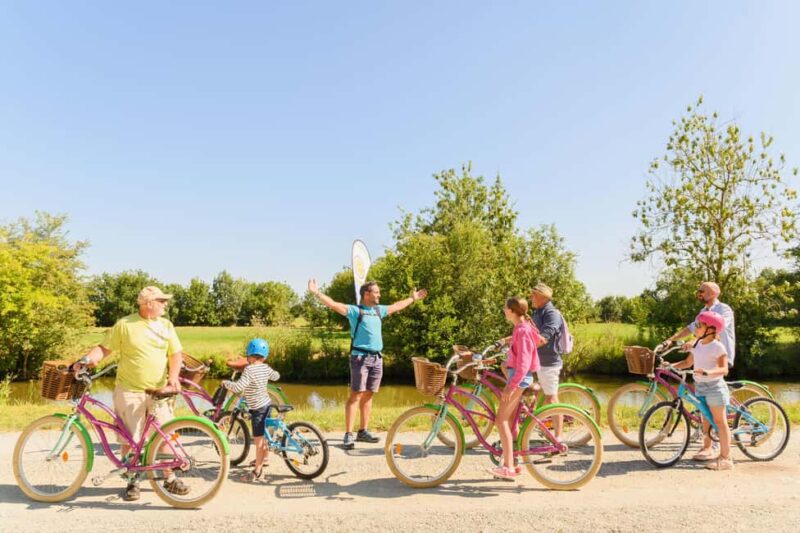 Marais Poitevin: Bike getaway in the Green Venice - The Guide and Tour Experience