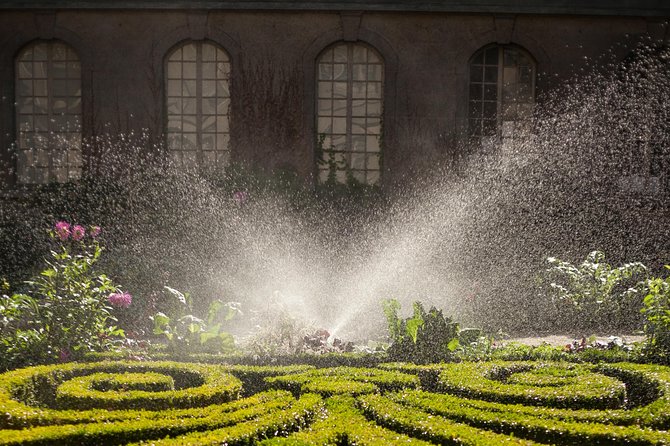 Marais semi private walking tour - The Hôtel de Ville: A Symbol of Paris’s Civic History