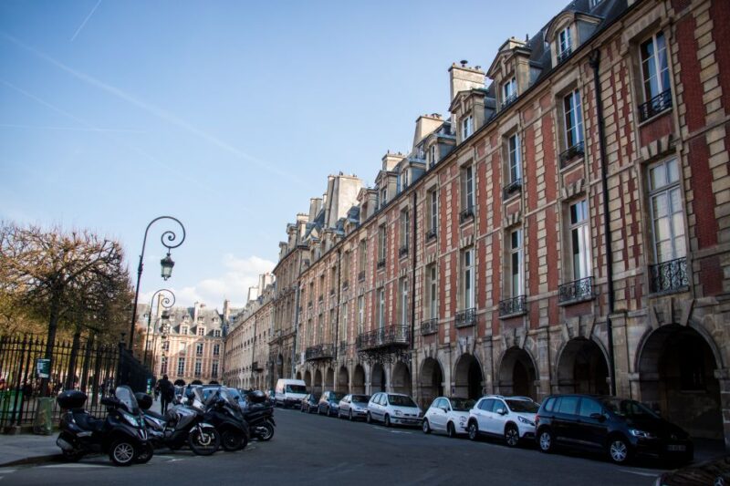 Marais Walking Tour: Lifestyle in Paris - Key Points