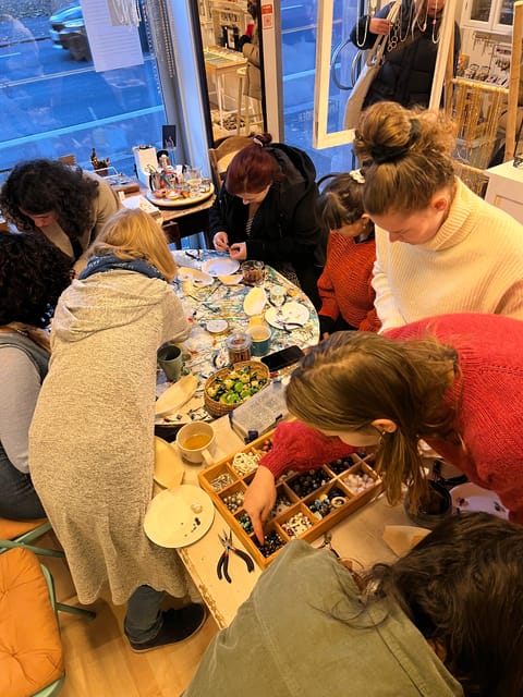 Maral Kunst : Jewelry Bar Experience (Jewelry Making) - Accessibility and Group Size